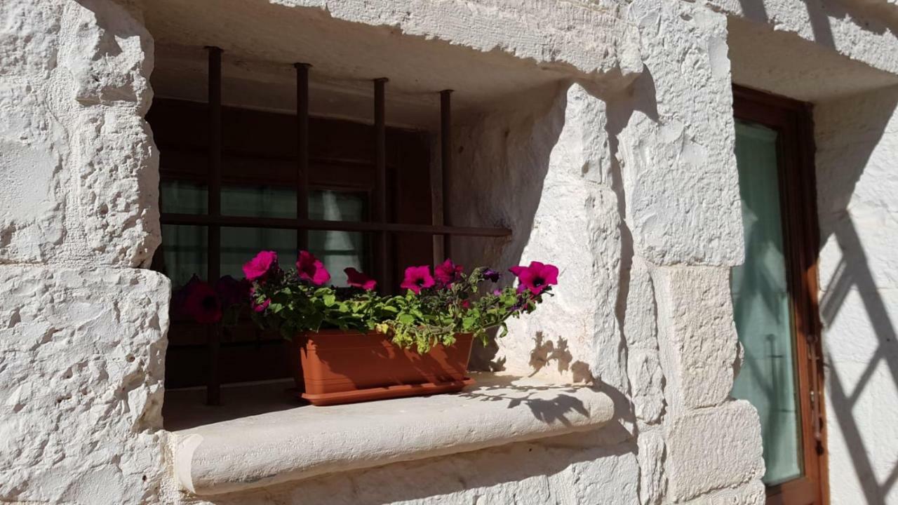 Trullo Il Cantastorie อัลเบโรเบลโล ภายนอก รูปภาพ